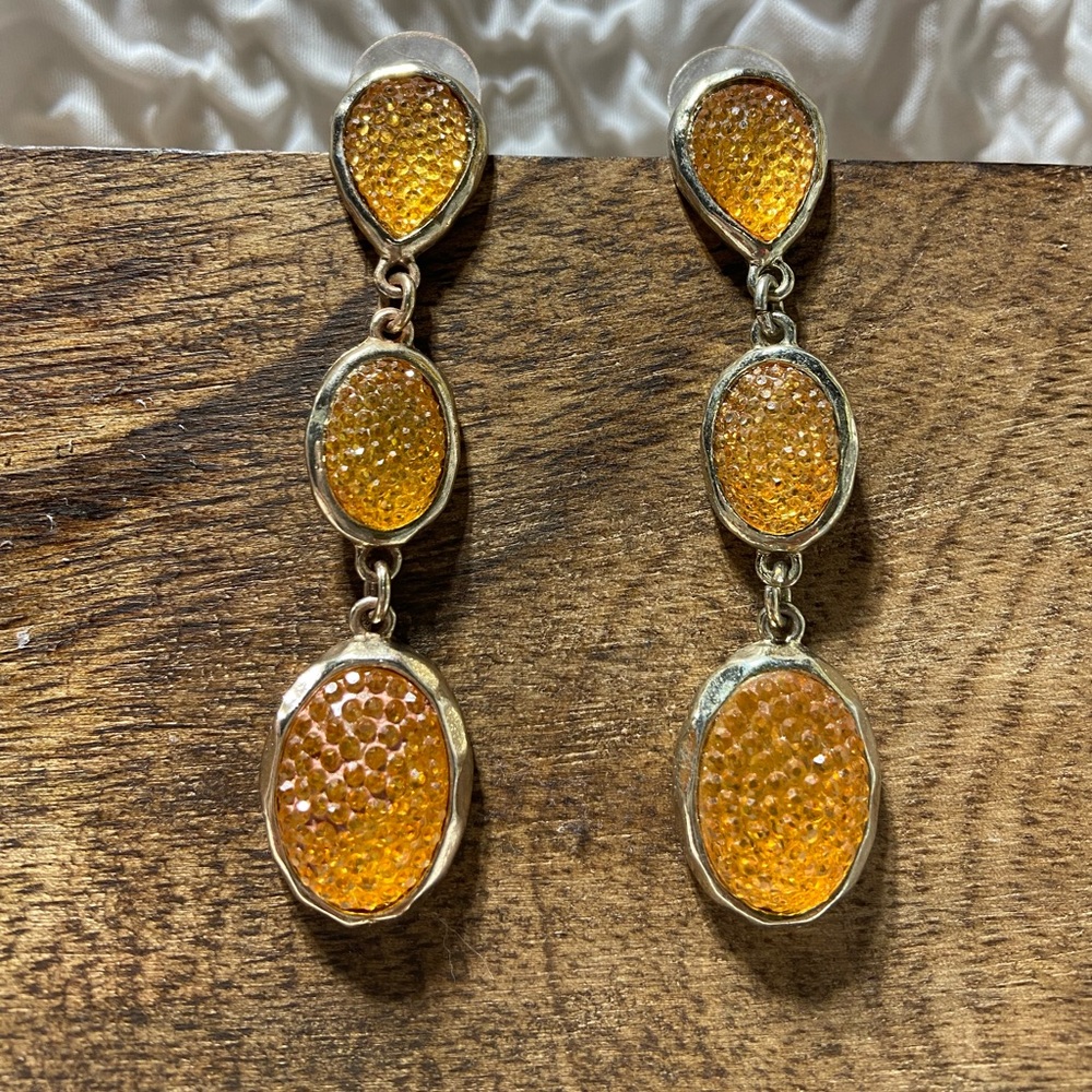 Elegant Gold and Orange Dangle Earrings Pre Owned Fashion Jewelry
